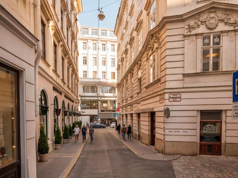 Property building, Neighbourhood, Street view, Location
