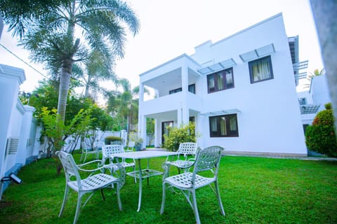 Property building, Garden