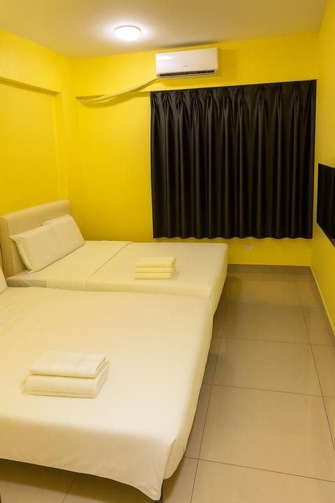 Bed, TV and multimedia, Photo of the whole room, Bedroom, air conditioner