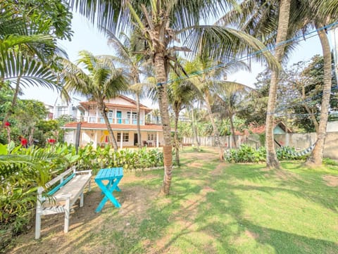 Property building, Natural landscape, Garden, Garden view