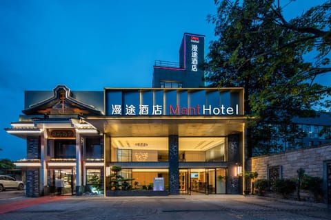 Property building, Night