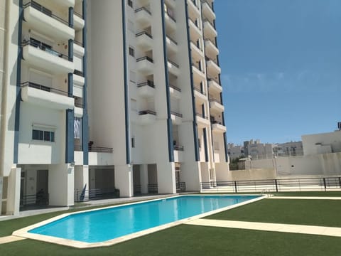 Property building, Swimming pool