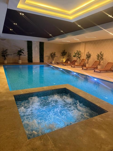 Hot Tub, Spa and wellness centre/facilities, Fitness centre/facilities, Swimming pool, Swimming pool