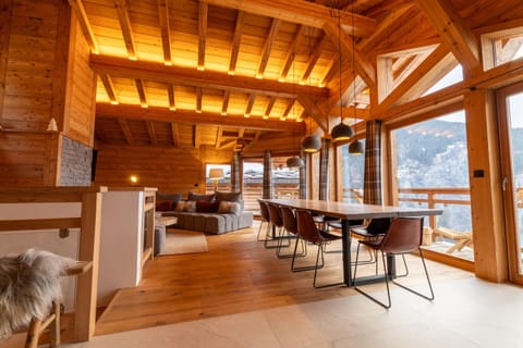 Living room, Mountain view