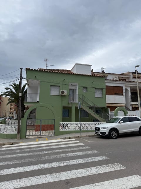 Property building, Street view