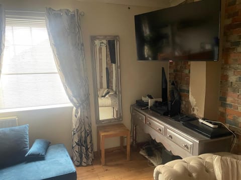 Fenland Gallery Bed and Breakfast in Whittlesey