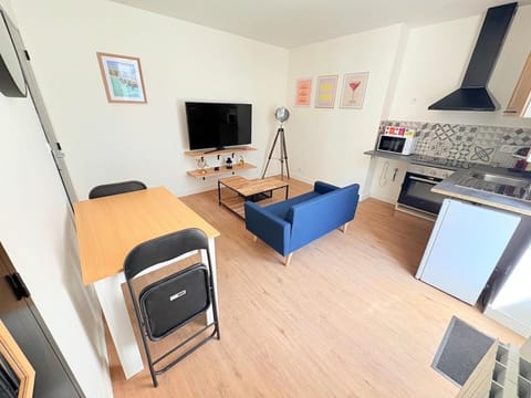 Living room, kitchen