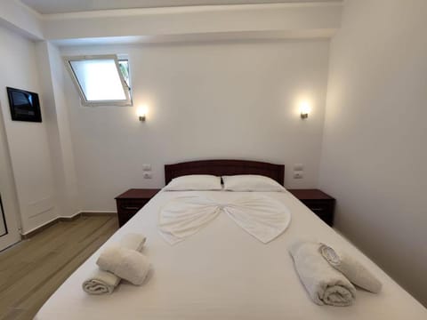 Moncler Residence Hotel in Ksamil