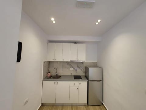 Moncler Residence Hotel in Ksamil