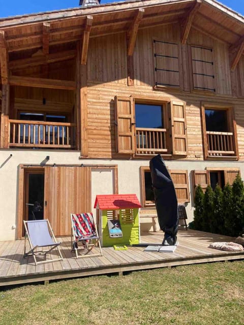 Apartment in new chalet with private garden Apartment in Megève