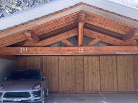 Apartment in new chalet with private garden Apartment in Megève