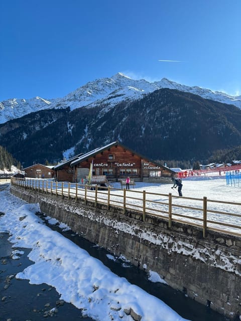 Restaurant/places to eat, Skiing, Mountain view
