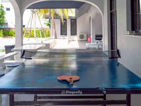 Table tennis