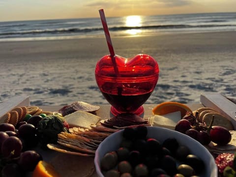 Vitamin SEA Condo 7️⃣2️⃣7️⃣2️⃣5️⃣1️⃣8️⃣6️⃣5️⃣9️⃣ Apartment hotel in Treasure Island