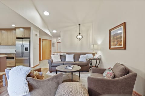 97 Lookout Ridge townhouse House in Dillon