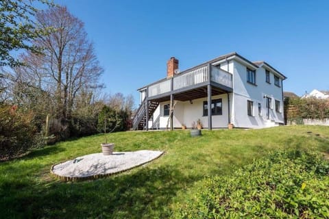 Stunning House with Estuary Views Padstow House in Padstow