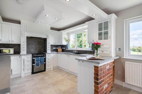 Stunning House with Estuary Views Padstow House in Padstow