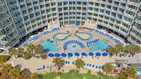 Property building, Bird's eye view, Swimming pool