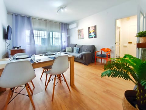 TV and multimedia, Living room, Dining area