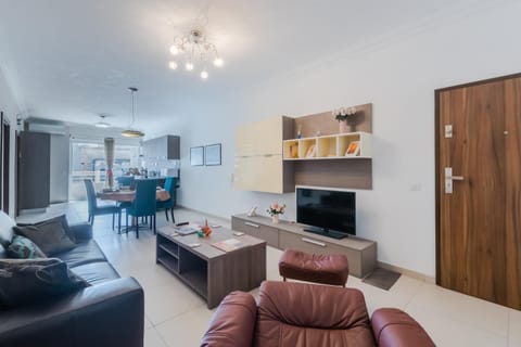 Balluta Bay Modern 2 Bedroom Apartment with Balcon Apartment in Sliema
