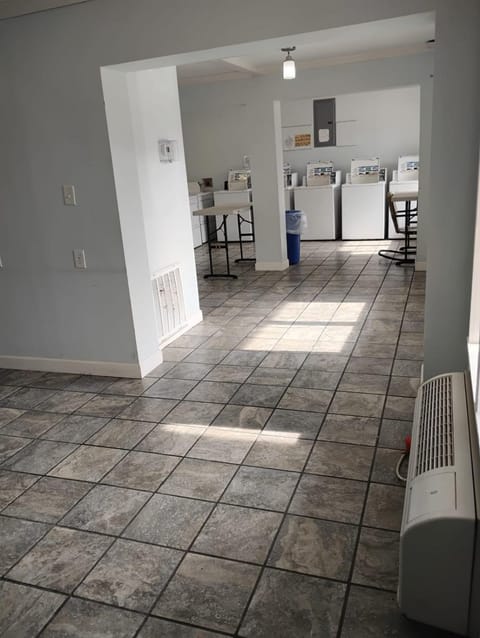 Gated 2 Double Beds Studio with Full Kitchen 122 Apartment in Baton Rouge