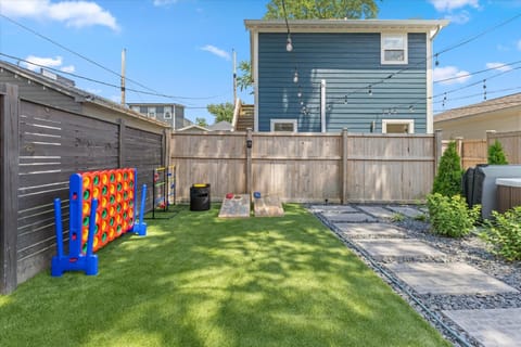 Farm House & Carriage House DT Indy with Pool Table House in Indianapolis