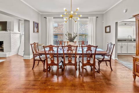 Annesdale #1 - Spacious & Central 3BR in Midtown! House in Memphis