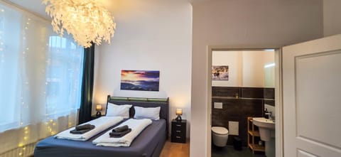 Toilet, Photo of the whole room, Bedroom