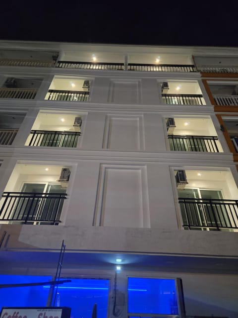 Property building, Night, View (from property/room), Balcony/Terrace