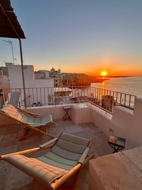 Patio, Natural landscape, View (from property/room), Balcony/Terrace, Sea view, Sunset, sunbed