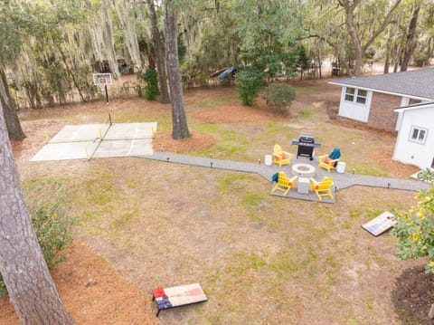 5BR2BA, Game Rm, FirePit, Golf, BBall, Near Parris Island House in Port Royal