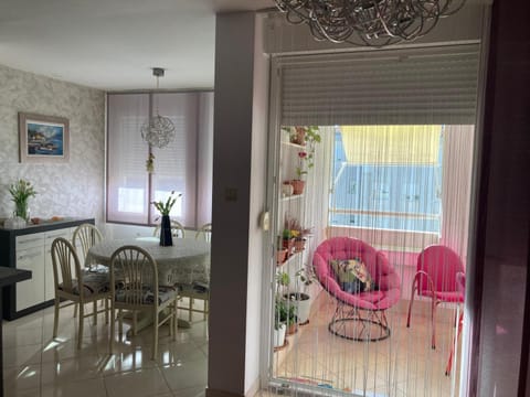 Balcony/Terrace, Seating area, Dining area