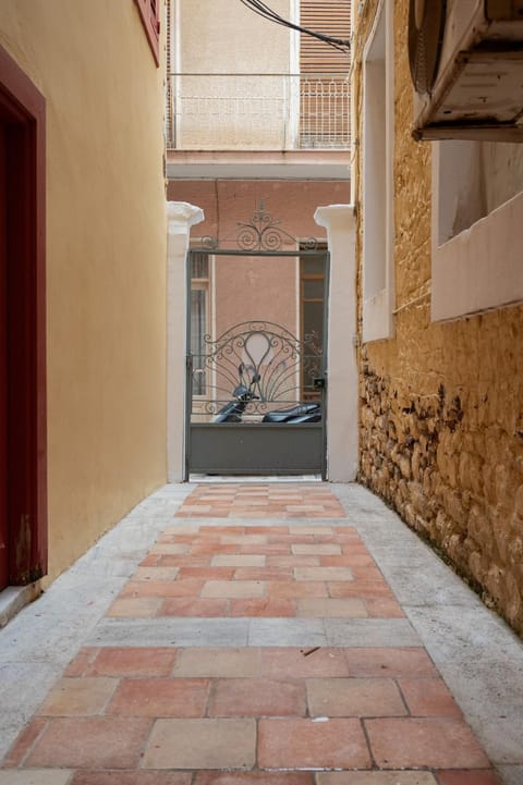 Pretty Little Studio 2 by Home Sweet Home Apartment in Nafplion