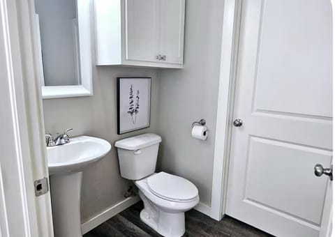 Comfort Living 2BR Townhome House in Edmond