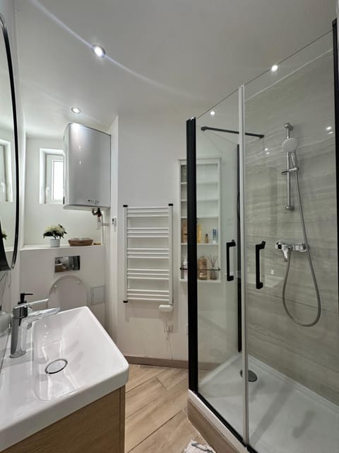 Comfortable 64m2 apartment near Stade de France Apartment in Saint-Denis, France