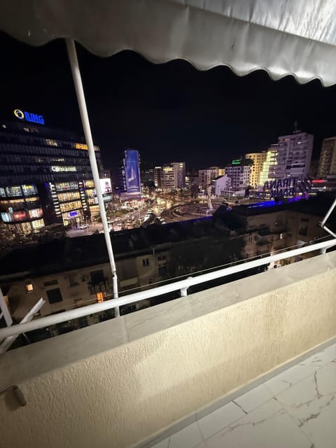 Night, View (from property/room), City view