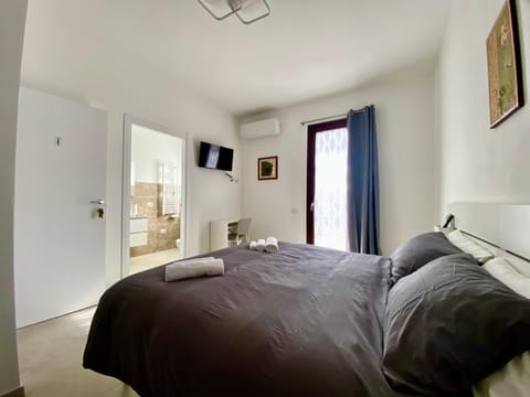 Rooms Domu Ajo Bed and Breakfast in Cagliari