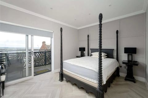 4 Bedroom Seaview House - Close to Edinburgh City Centre House in Edinburgh