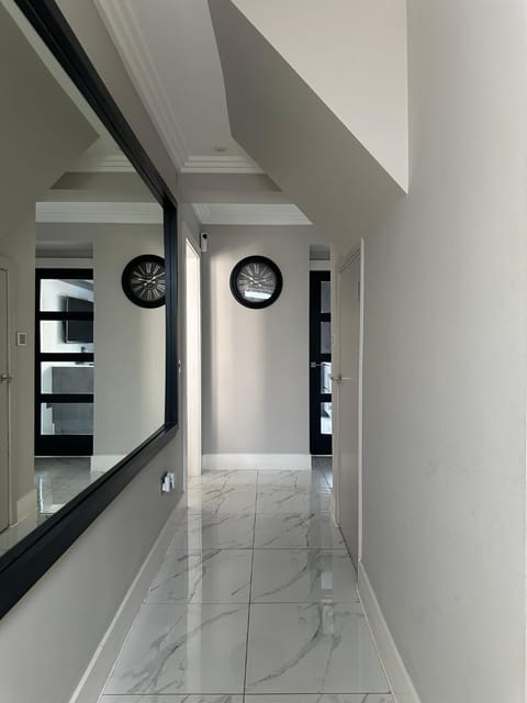 Luxury Waterfront Retreat for Groups House in Edinburgh