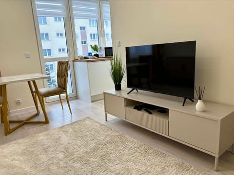 Communal lounge/ TV room, TV and multimedia, Evening entertainment
