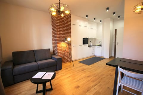 Kitchen or kitchenette, Seating area, pet friendly, stove