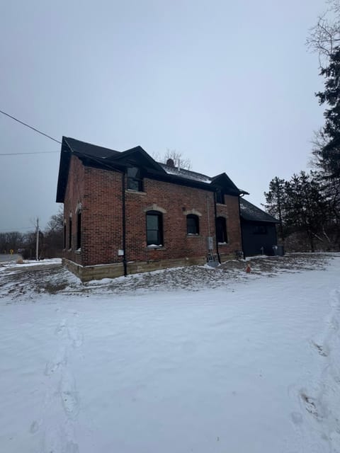 New Group Space - Sleeps 20! Near Sports Center House in Lake Erie