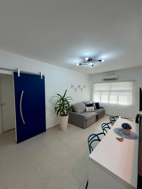 Living room, Seating area, air conditioner