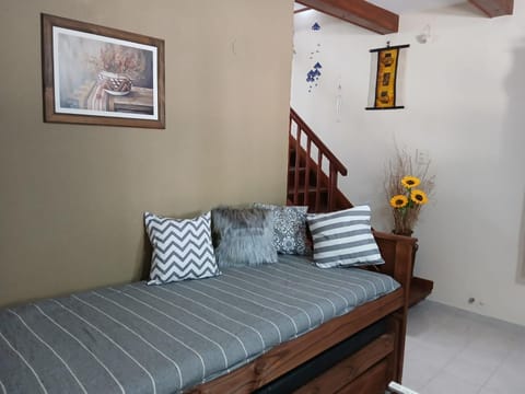 Bed, Living room