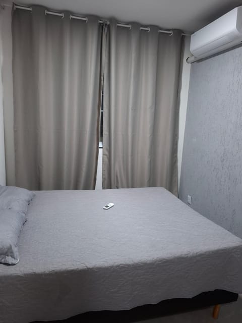 Bed, Bedroom, air conditioner