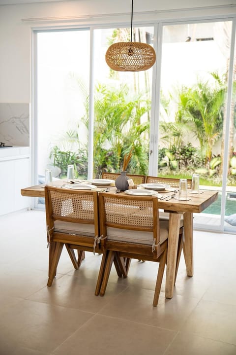 Premium, spacious, near Canggu - Polako Villa Villa in North Kuta