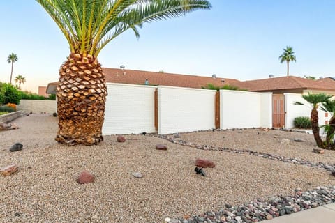 Very Comfy & Peaceful House in Sun City West