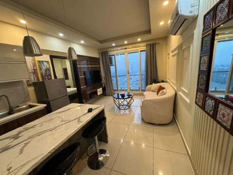 TV and multimedia, Kitchen or kitchenette, Living room, kitchen
