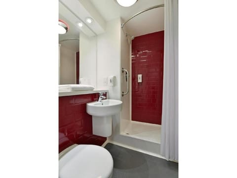 Travelodge Wadebridge Hotel in Wadebridge