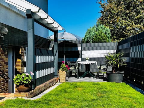 Property building, Garden view